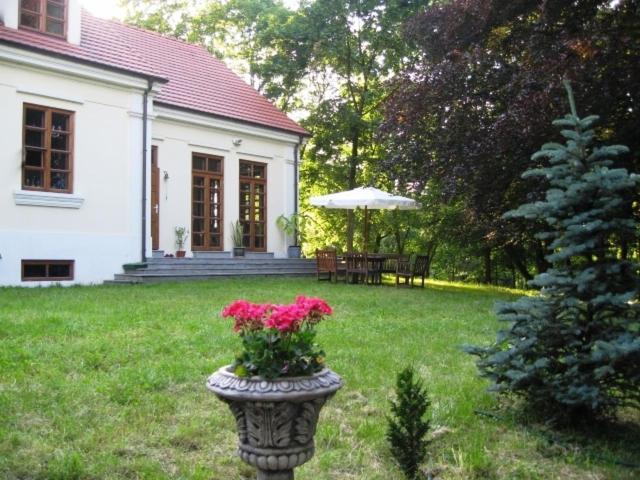 Gospodarstwo Agroturystyczne Dworek Janowicki Kazimierzewo Esterno foto
